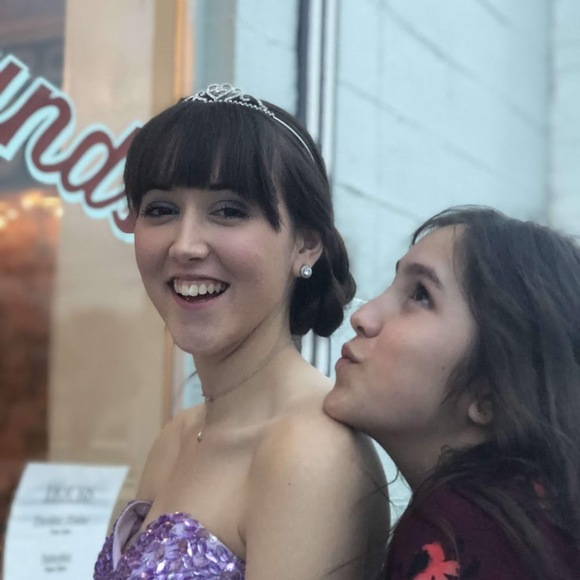 Meet your Posher, Meagan - Picture 1 of 1